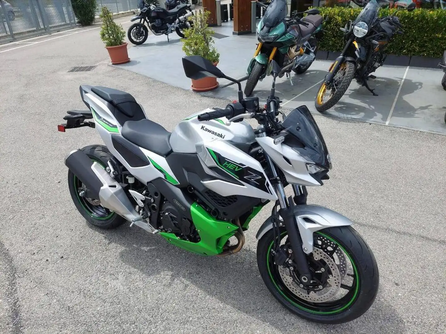 Kawasaki Z7 Hybrid FL76131 - 2