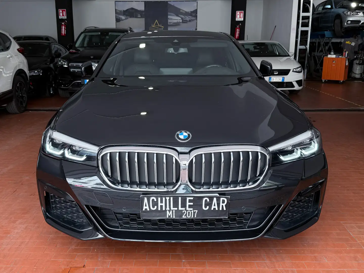 BMW 545 e xdrive Msport auto *PREZZO REALE* Чорний - 2