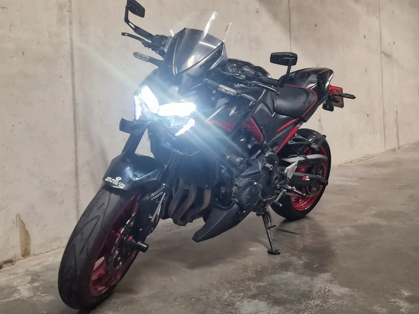 Kawasaki Z 900 Noir - 2