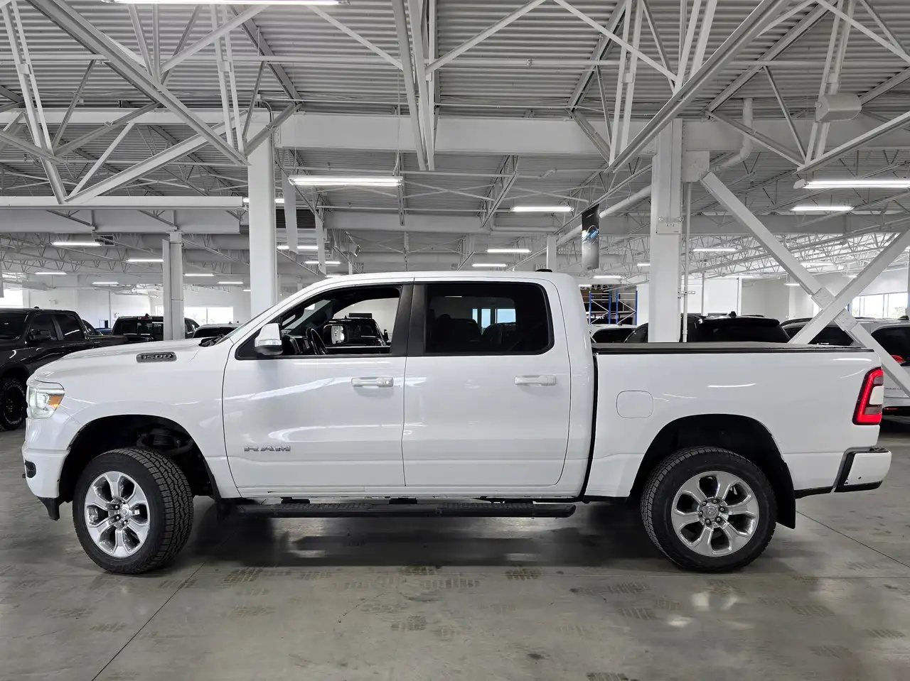 RAM 1500 снимка RAM 1500