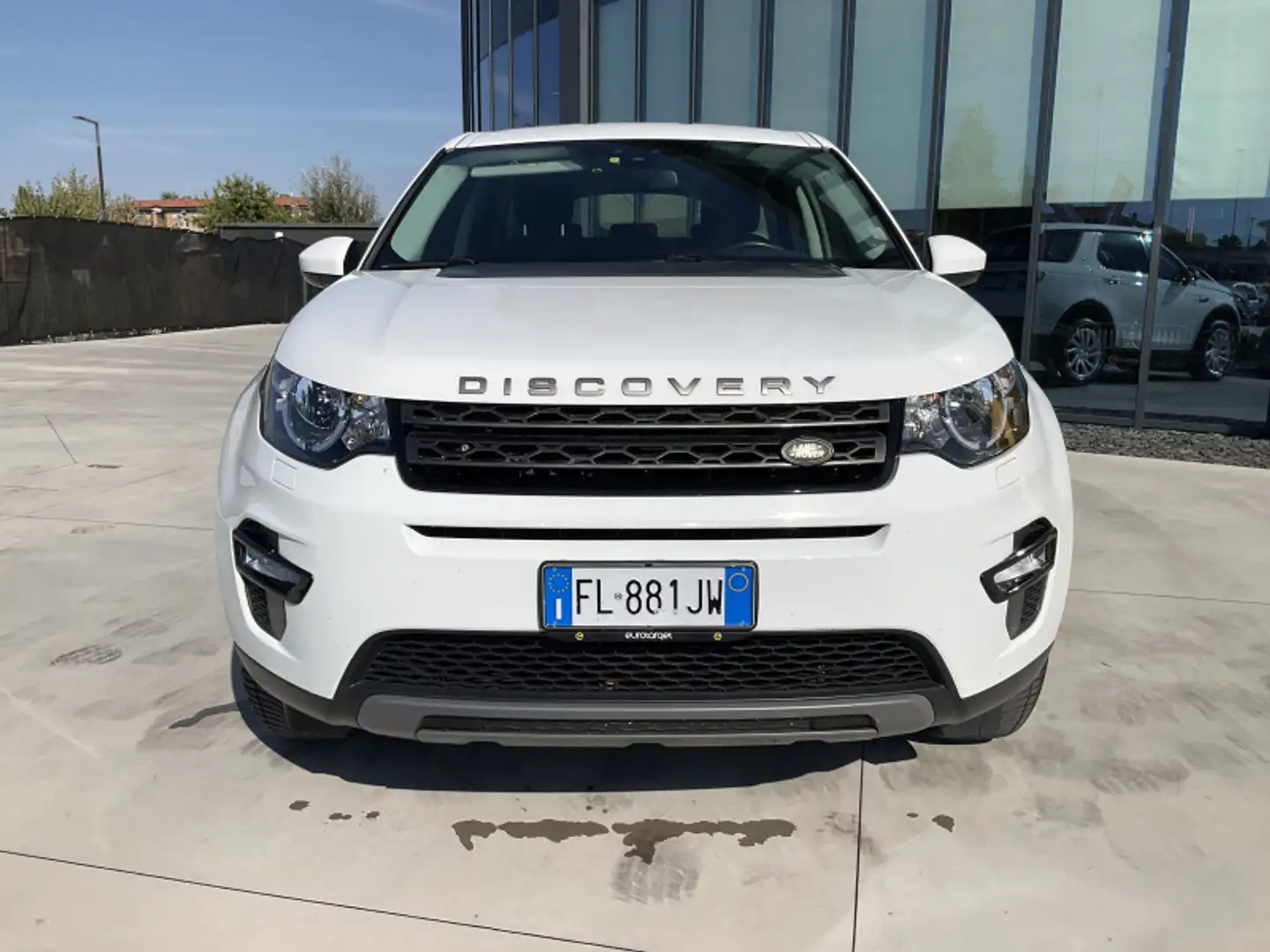 Land Rover Discovery Sport 2.0 TD4 150 CV SE Wit - 2