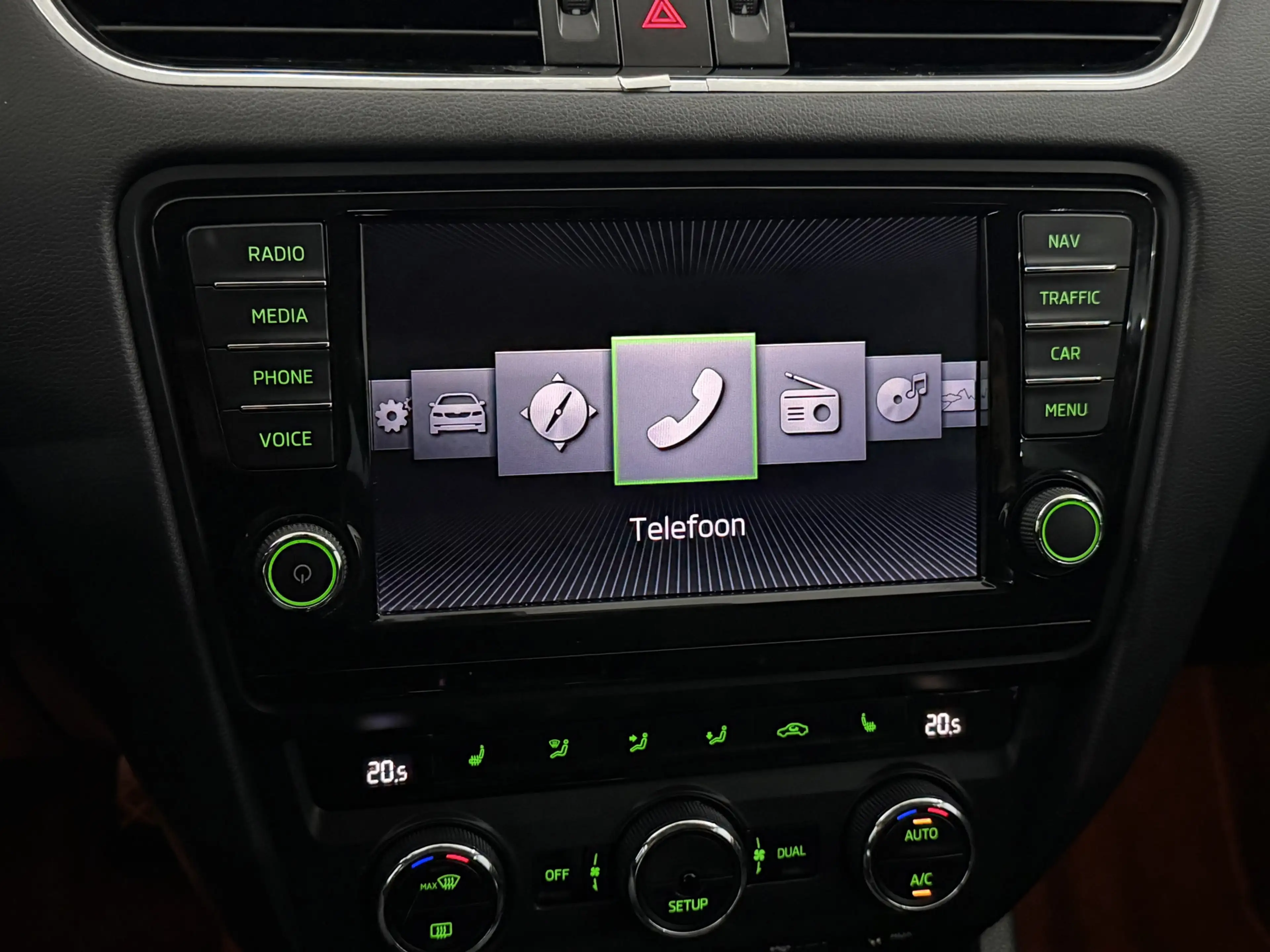 Skoda Octavia 1.8 TSI Greentech Elegance Clima, Navi, Parkeersen — photo 22