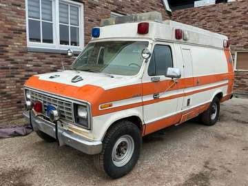 E350 Ambulance Camper Foodtruck