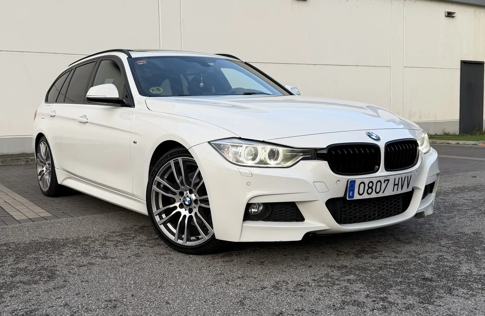 BMW 330 330dA Touring Sport - 1