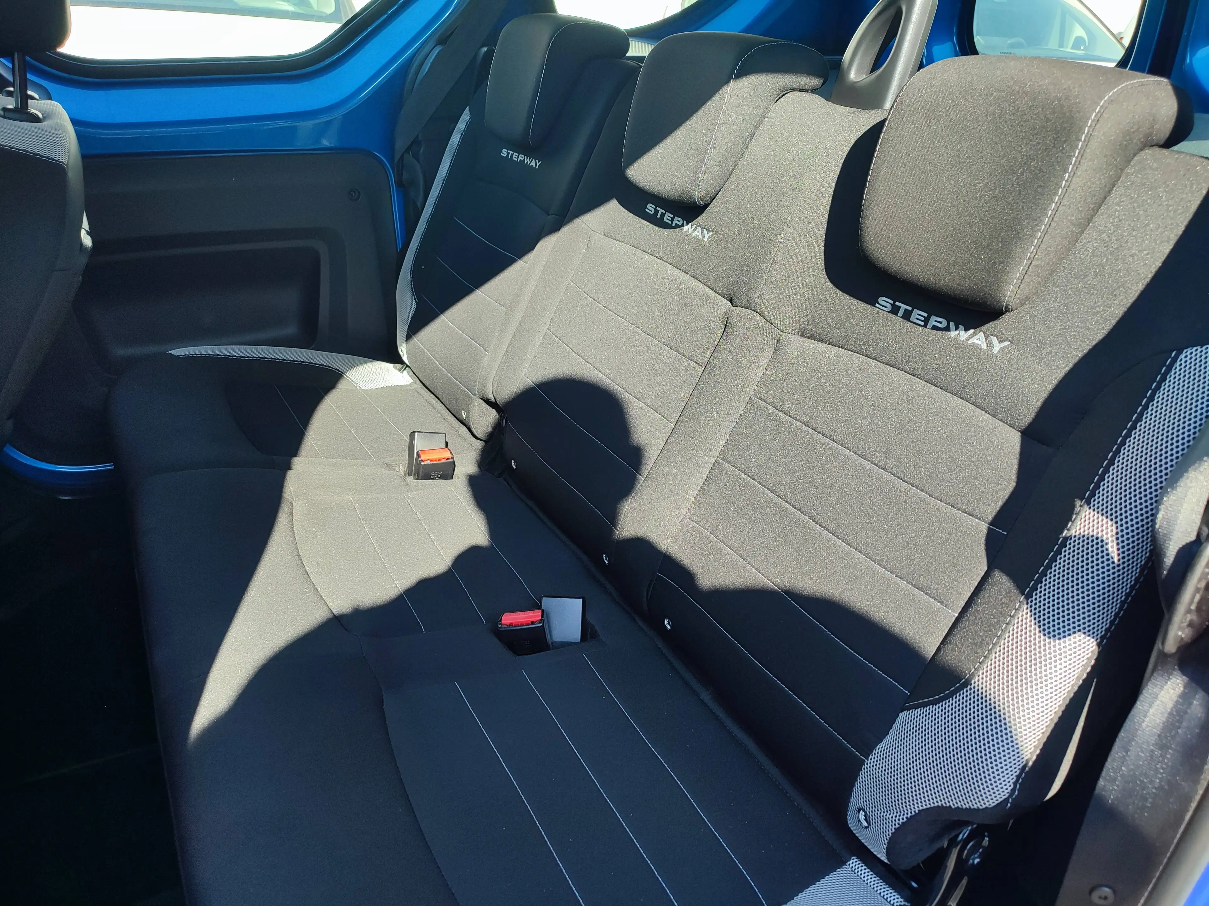 Dacia Dokker Dokker SCe 100 Stepway Klima/Navi/AHK — photo 6