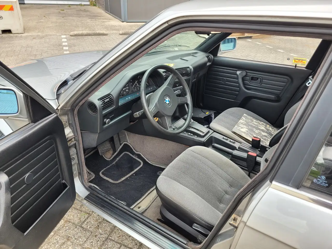 BMW 316 E30 Automaat sedan Bavaria Nw APK EN D.rie, foto 10