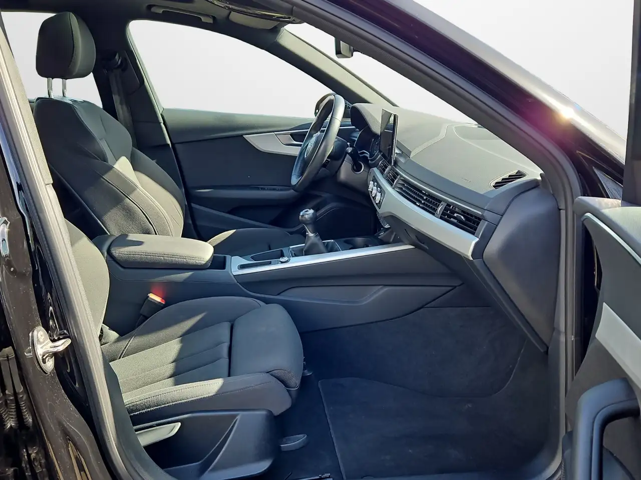 Audi A4 Avant 35 TFSI advanced NaviPlus AHK APS-Plus SH... 15