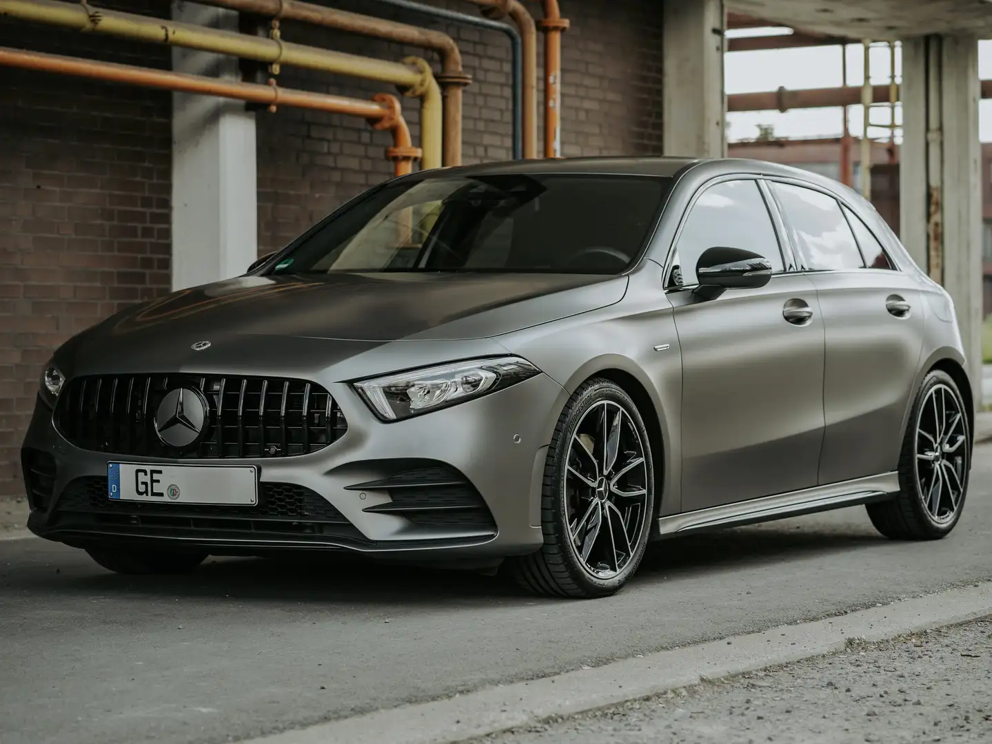 Mercedes-Benz A 250 7G-DCT Edition 2020 *AMG Line*Night EZ 2.2021 Gris - 2