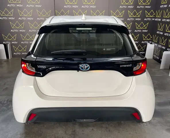 Toyota Yaris view 5