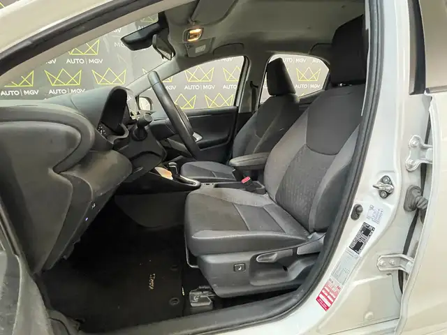 Toyota Yaris view 8