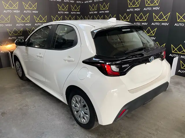 Toyota Yaris view 6