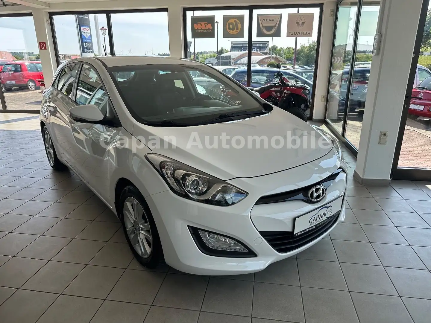 Hyundai i30 FIFA World Cup Edition 1.Hand/Scheckheft/EU5 Weiß - 1