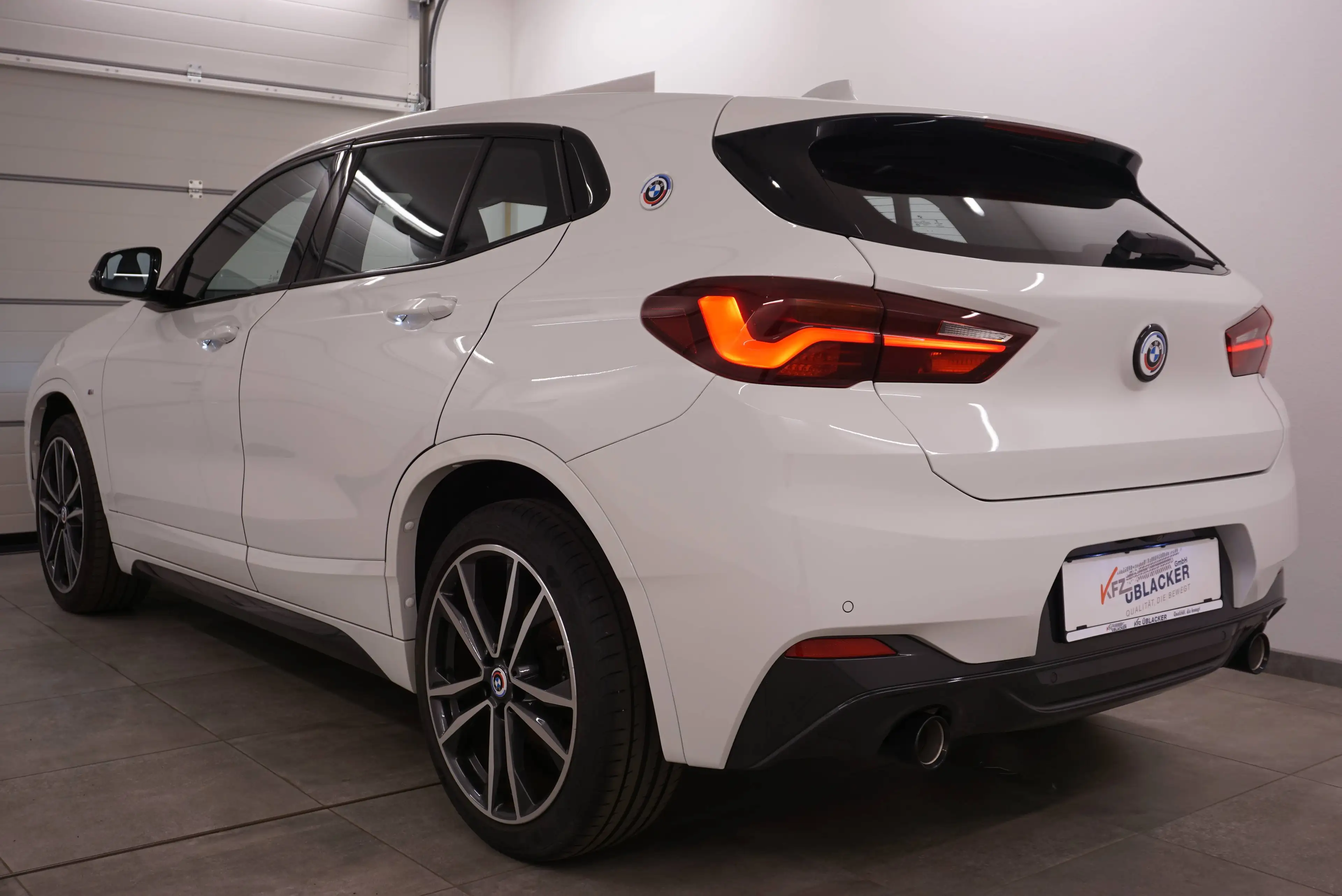 BMW X2 sDrive 18 d M Sport — photo 4