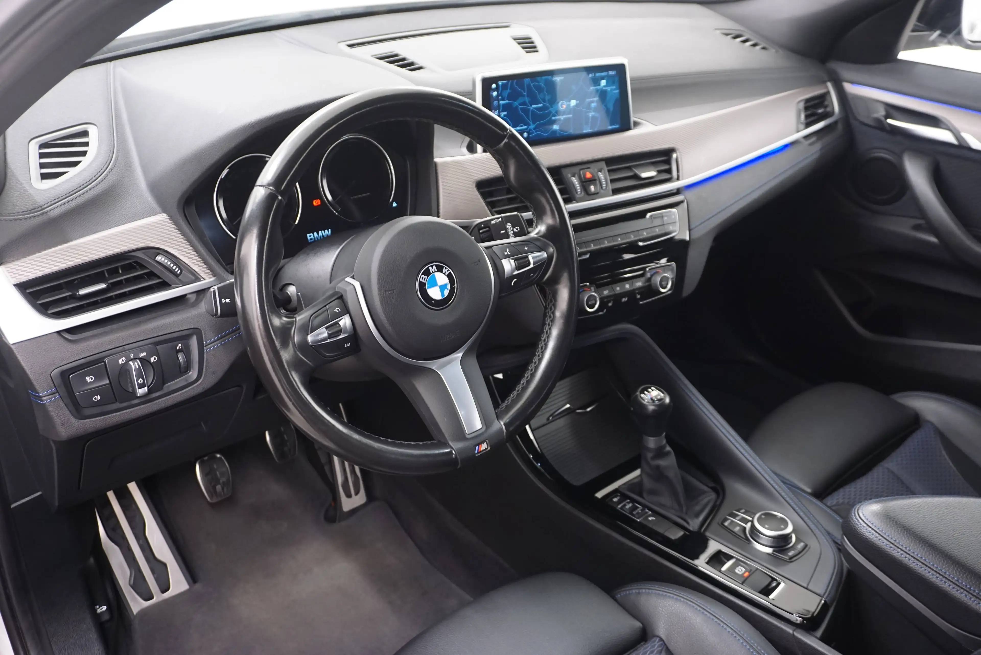 BMW X2 sDrive 18 d M Sport — photo 5