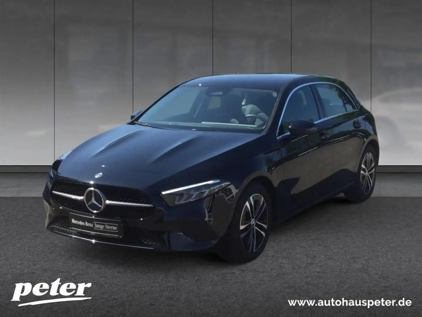 Mercedes-Benz A 180 Kompaktlimousine Progressive Line, LED Schwarz - 1