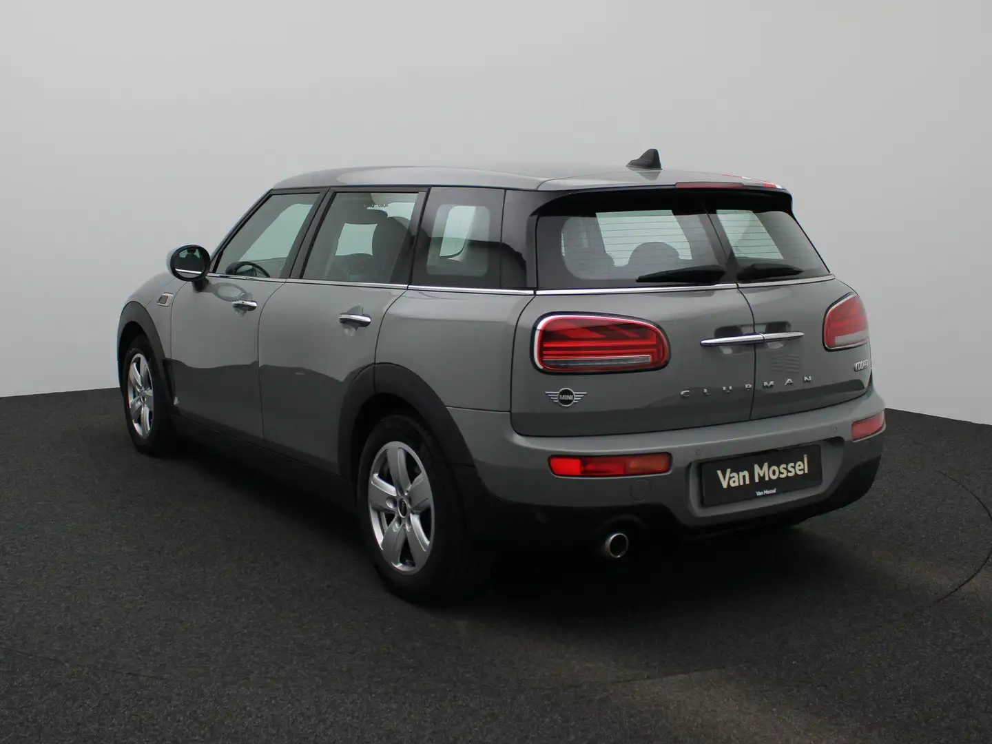 MINI Cooper Clubman Mini 1.5 Business Edition AUTOMAAT | Navigatie | C Grijs - 2