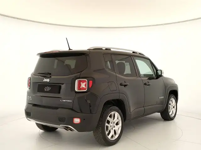 Jeep Renegade view 5