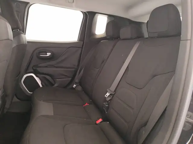 Jeep Renegade view 11