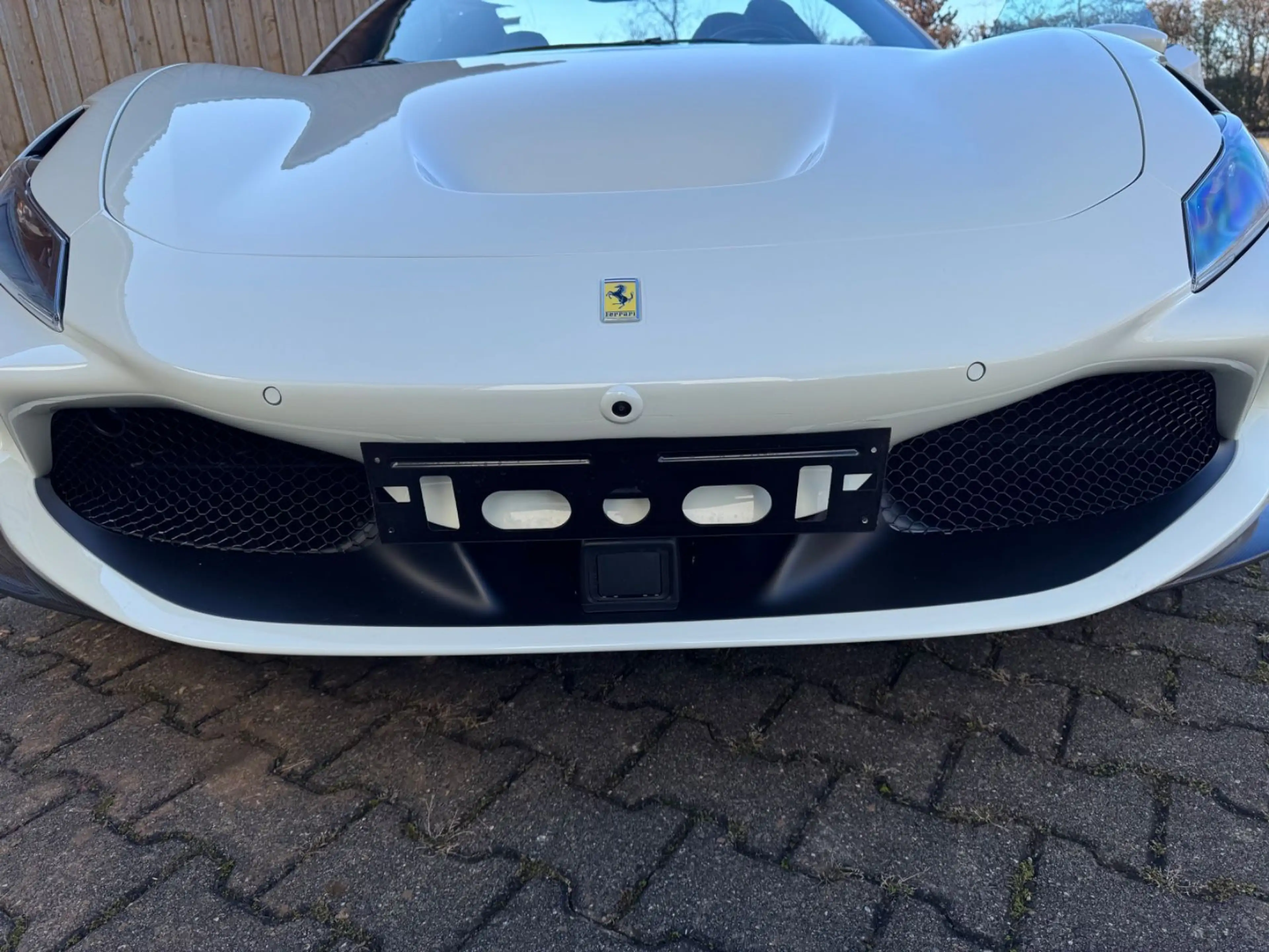 Ferrari F8 Spider absolut voll, Carbon, nur 1.000 km — photo 8