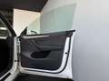 Tesla Model Y Standard Range 299CV RWD Weiß - thumbnail 23