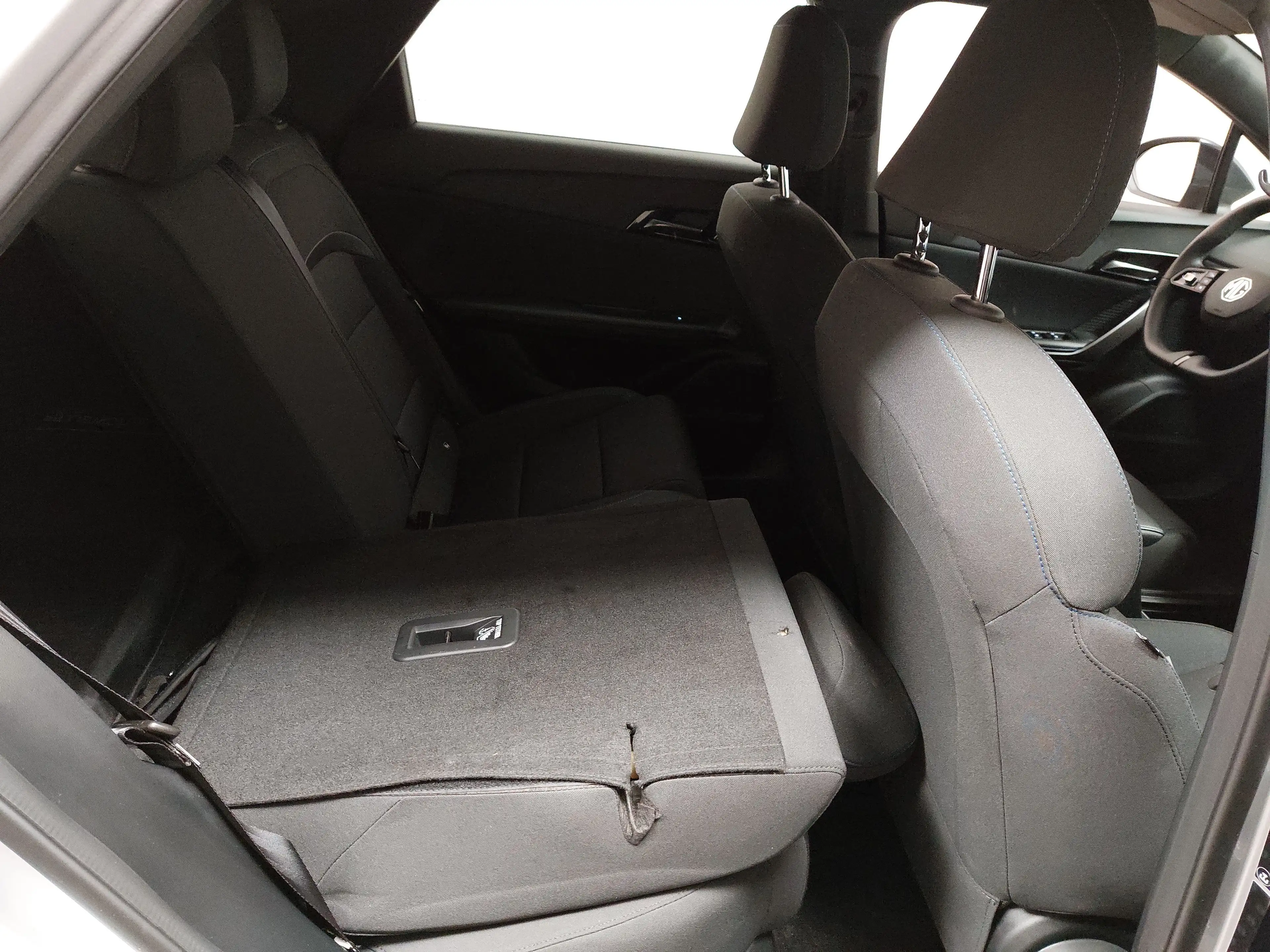 MG MG4 MG4 LED CARPLAY ACC DAB PDC — photo 11