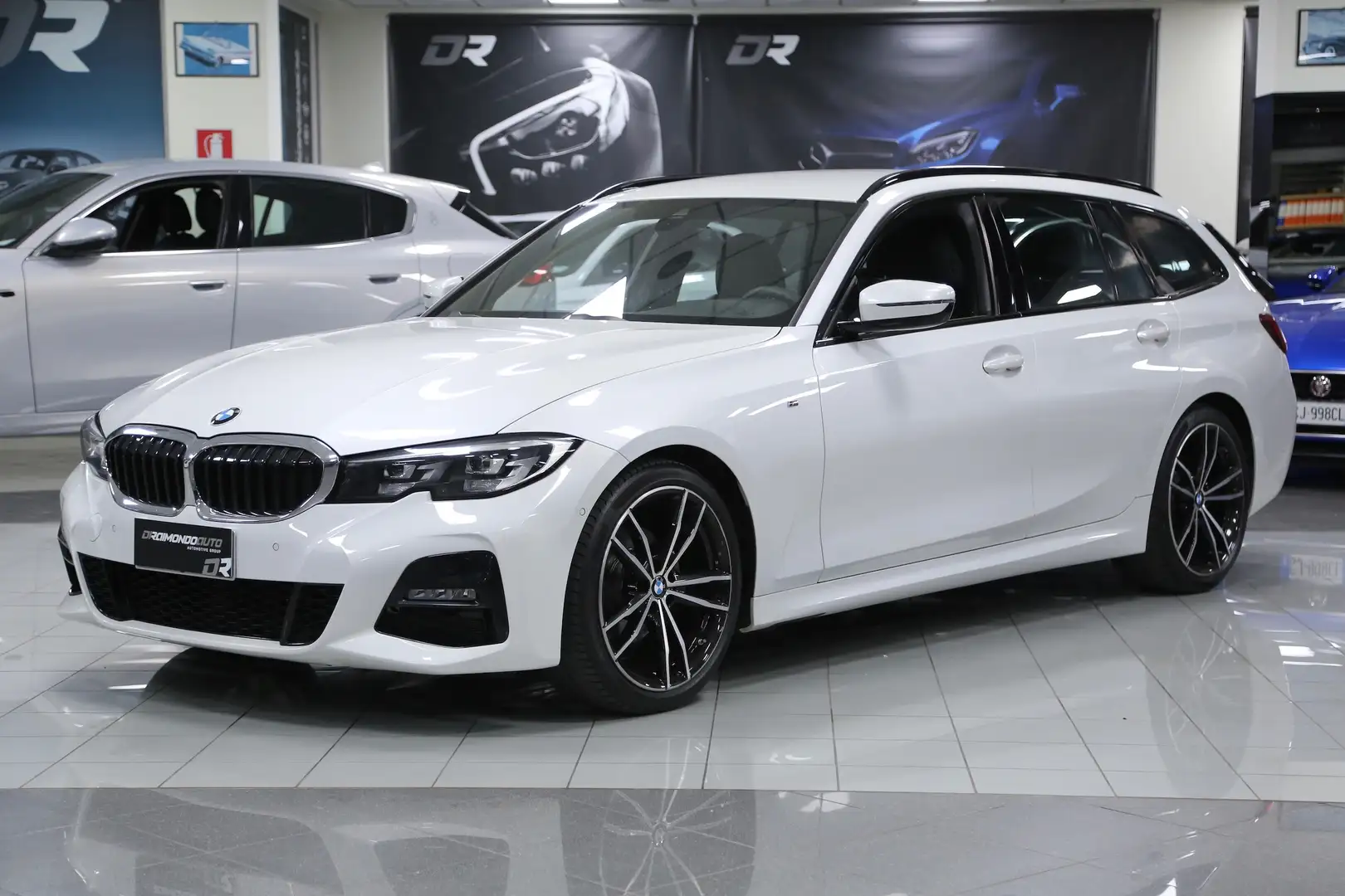 BMW 320 d Touring M Sport auto Bianco - 1