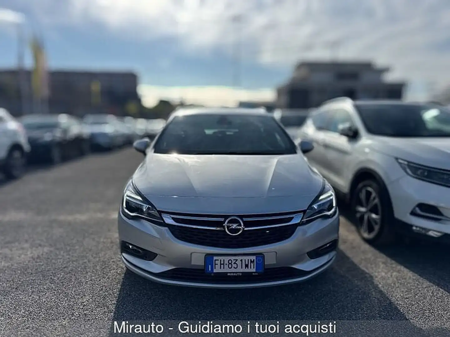 Opel Astra 5ª serie Astra 1.6 CDTi Sports Tourer Zilver - 2