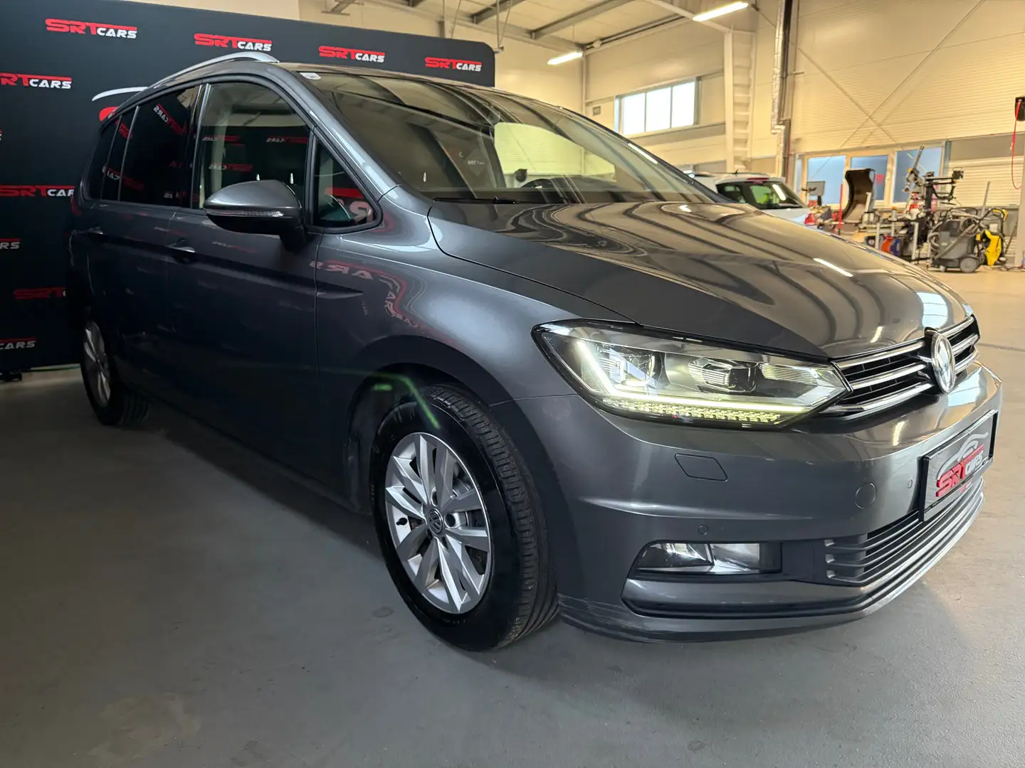 Volkswagen Touran 1,6 TDI DSG Aut. *Kamera*AHK*Lenkradheizung*LED Grau - 2