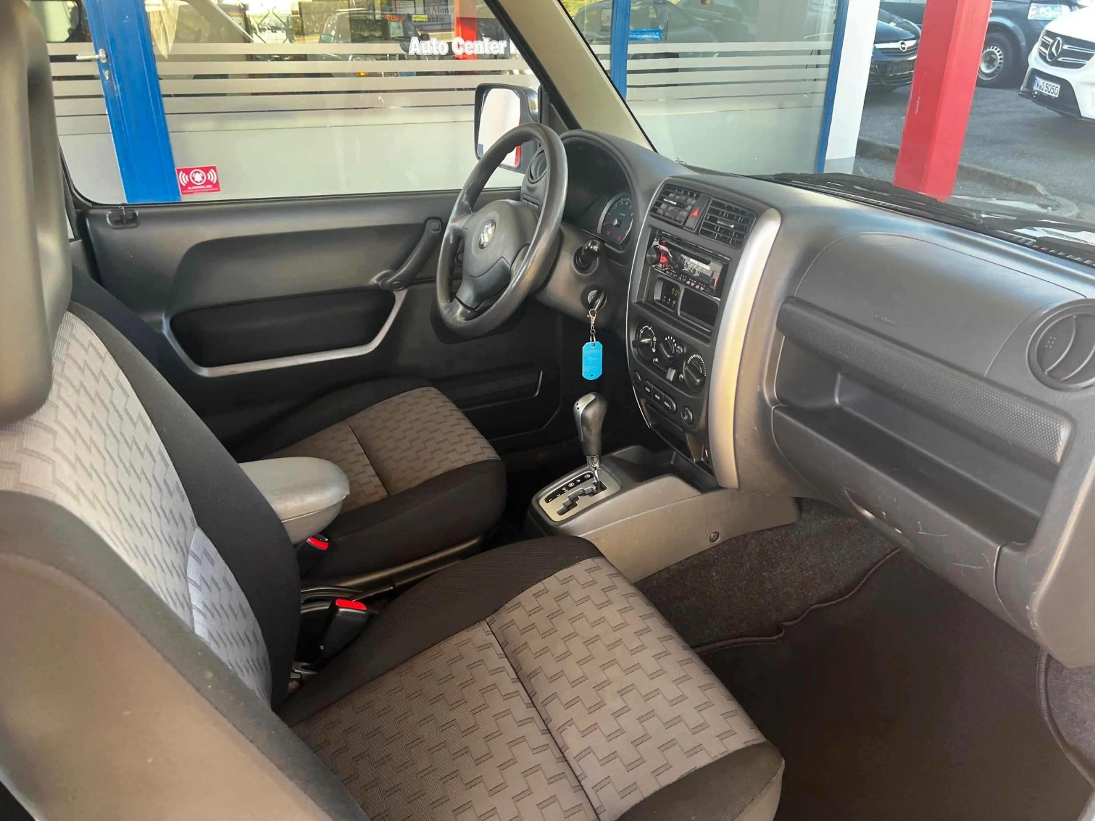 Suzuki Jimny Ranger Lim. I Automatik I TÜV — photo 4