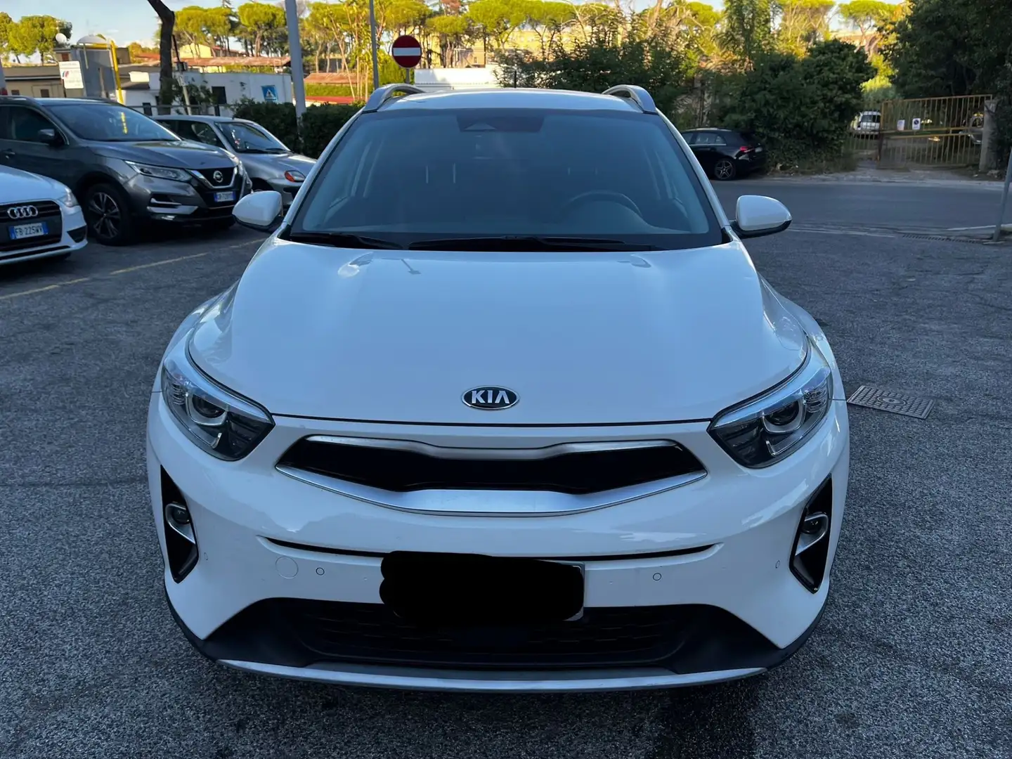 Kia Stonic Stonic 1.0 t-gdi mhev Style s/Design Pack 100cv Blanc - 1