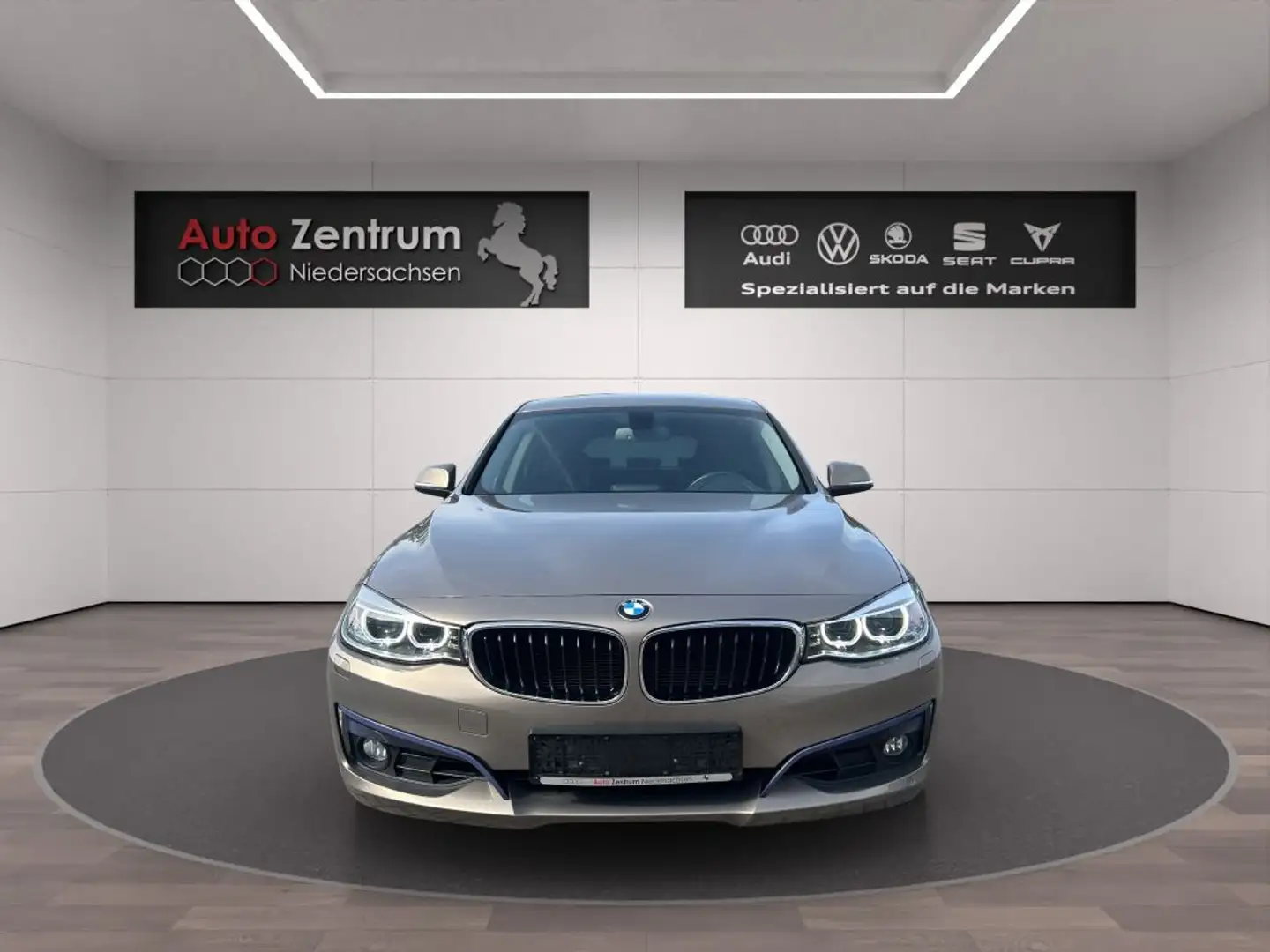 BMW 320 i GT Aut Sport Line ab 79 EUR monatliche Rate Beige - 2