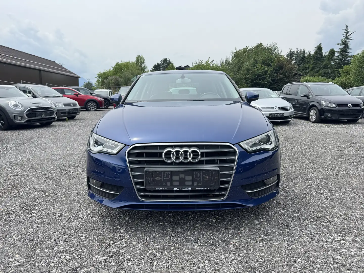 Audi A3 ambiente Blau - 2