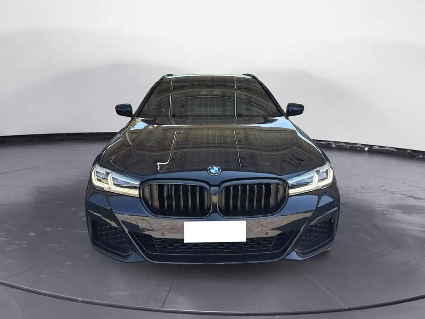 BMW 520 d Touring mhev 48V xdrive Msport auto Nero - 2