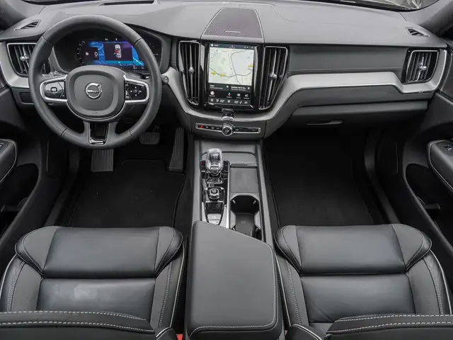 Volvo XC60 view 11