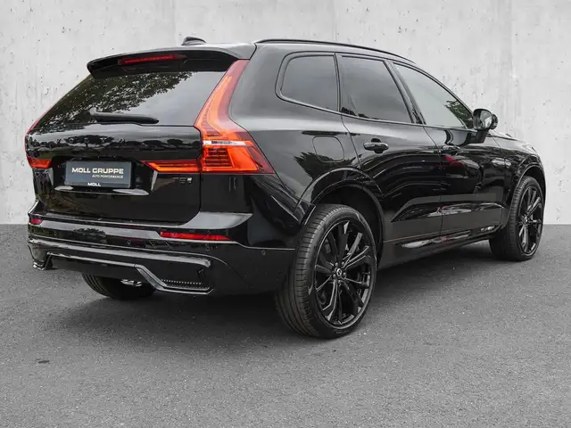 Volvo XC60 view 4