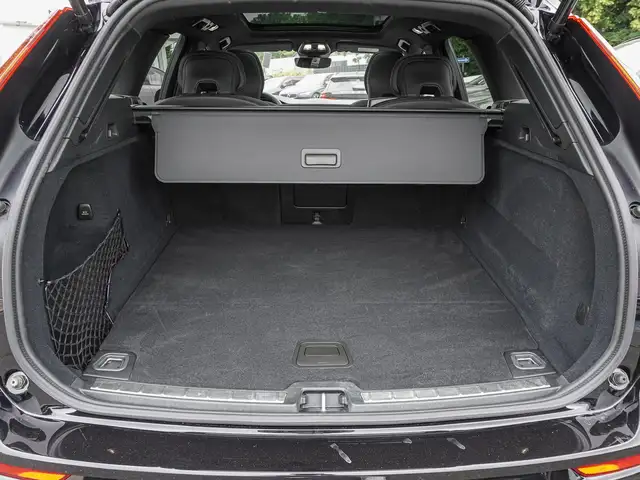Volvo XC60 view 19