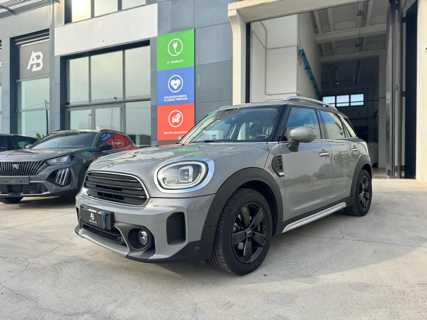 MINI Cooper Countryman 1.5 Essential Grigio - 1