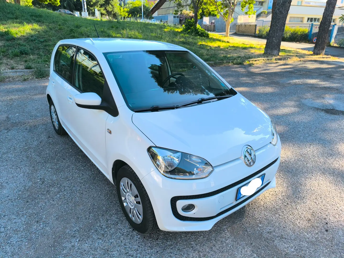 Volkswagen up! Move! Bianco - 1