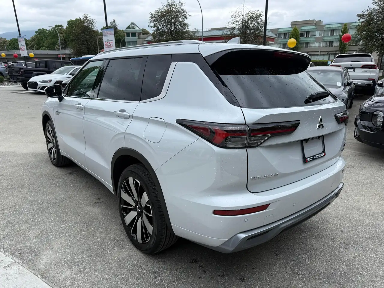 Mitsubishi Outlander снимка Mitsubishi Outlander