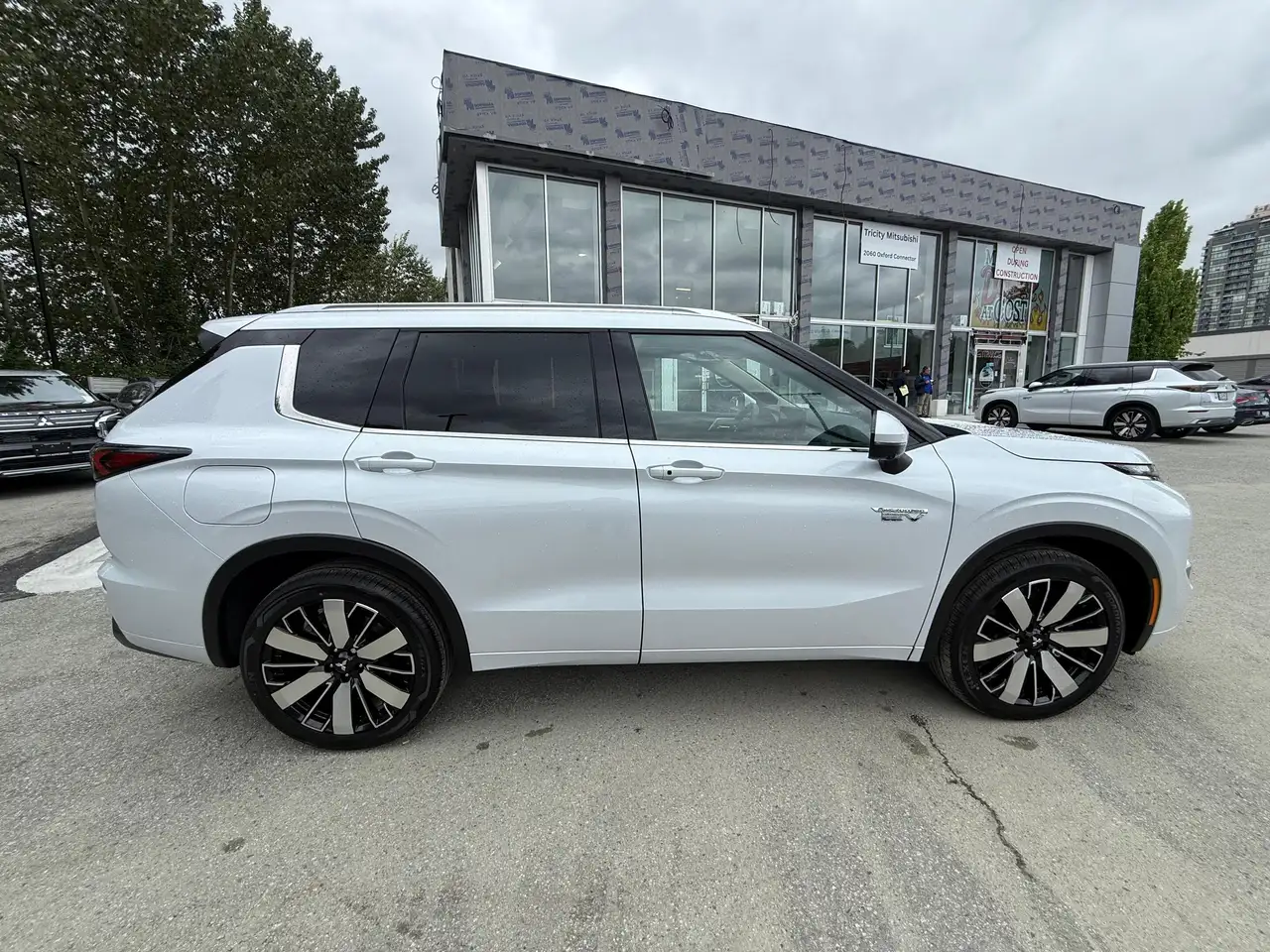Mitsubishi Outlander снимка Mitsubishi Outlander