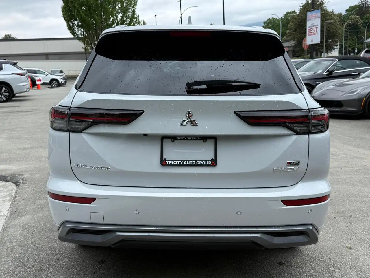 Mitsubishi Outlander снимка Mitsubishi Outlander