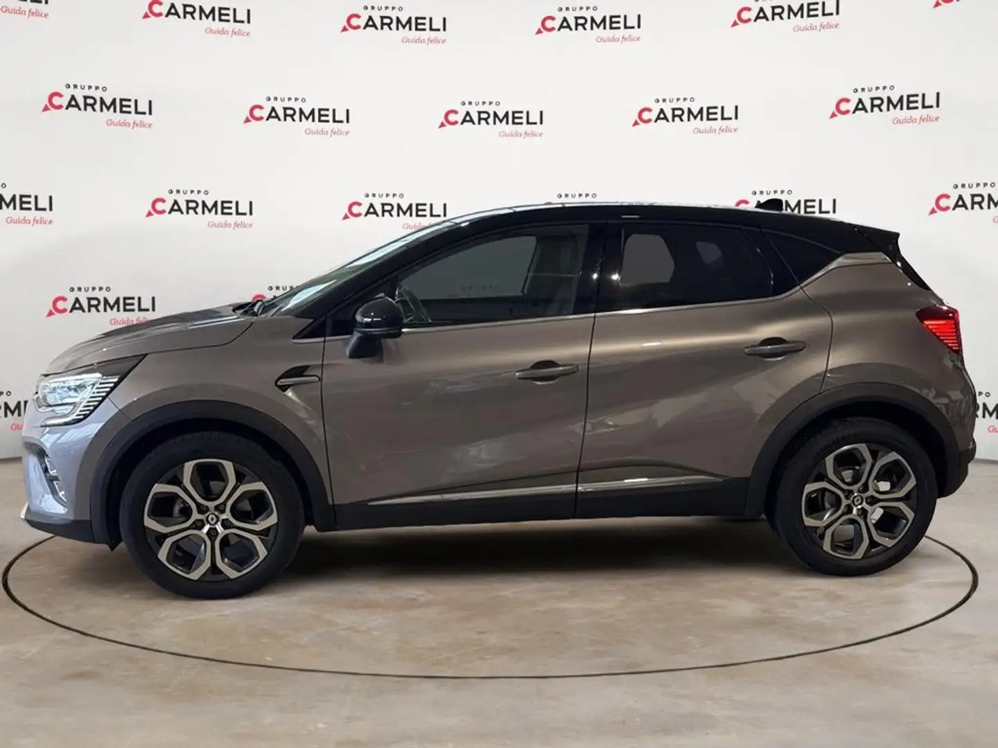 Renault Captur 1.3 tce Techno 140cv fap Gris - 2