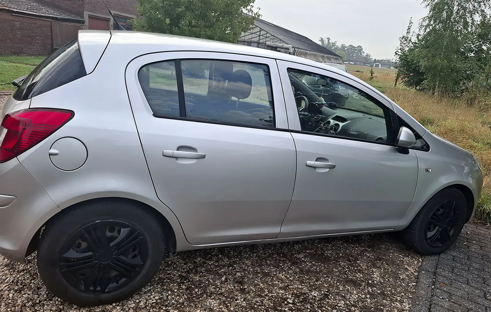Opel Corsa 80 PS, 2 Jahre TÜV, technisch einwandfrei - 2