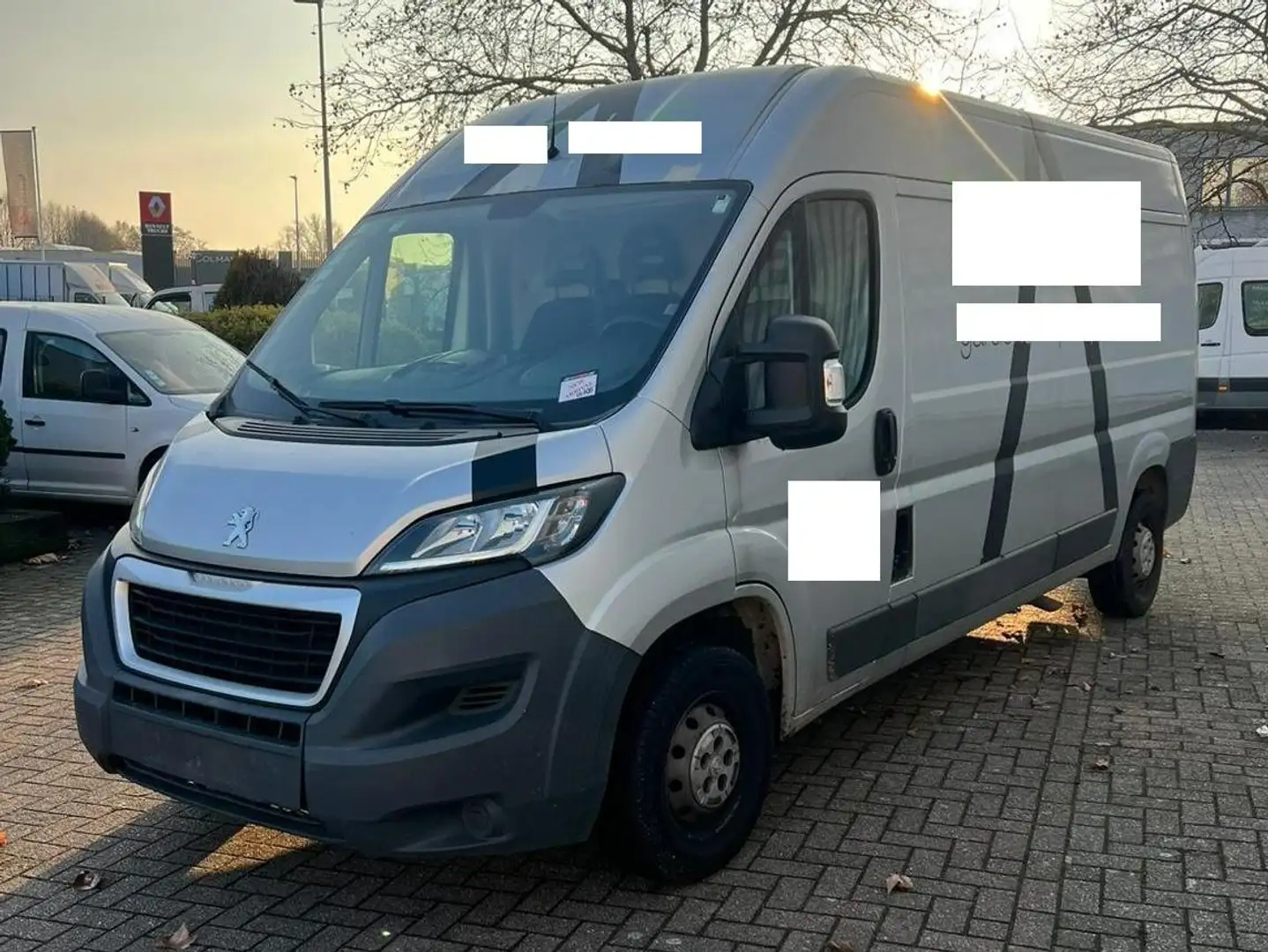 Peugeot Boxer (Stock ID 44705) Zilver - 1