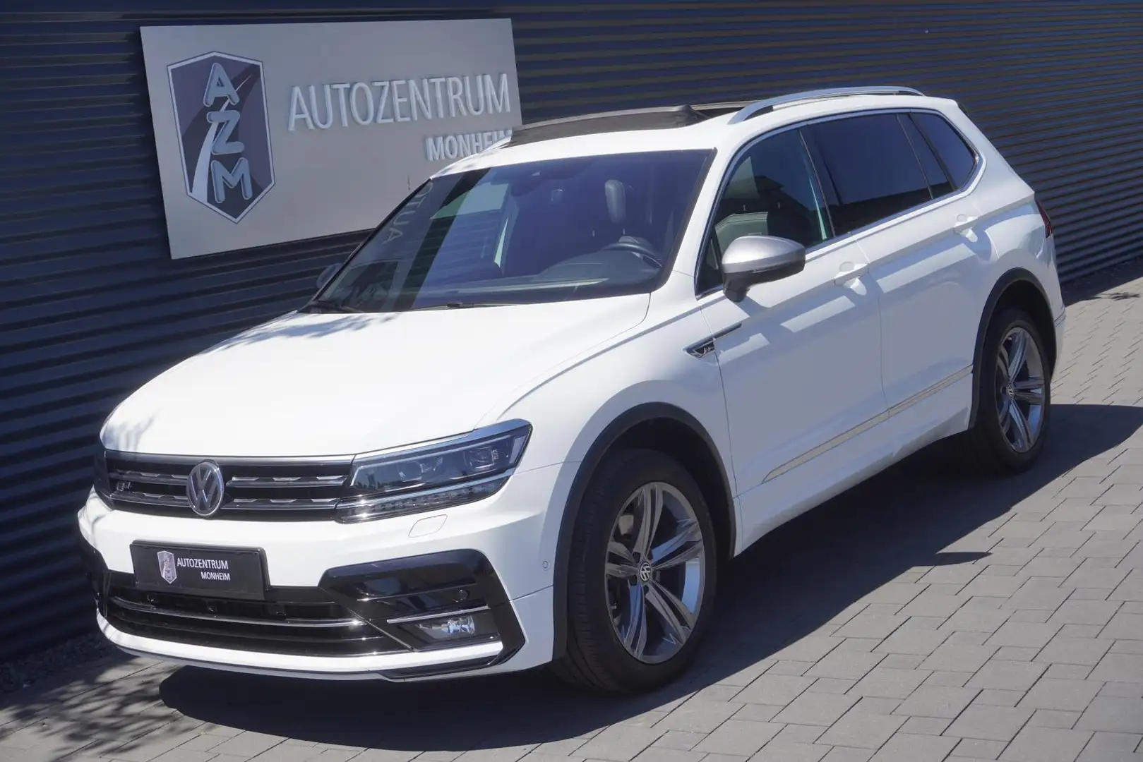 Volkswagen Tiguan Allspace 2.0 TDI DSG|ALLRAD|R-LINE|PANO| Weiß - 2