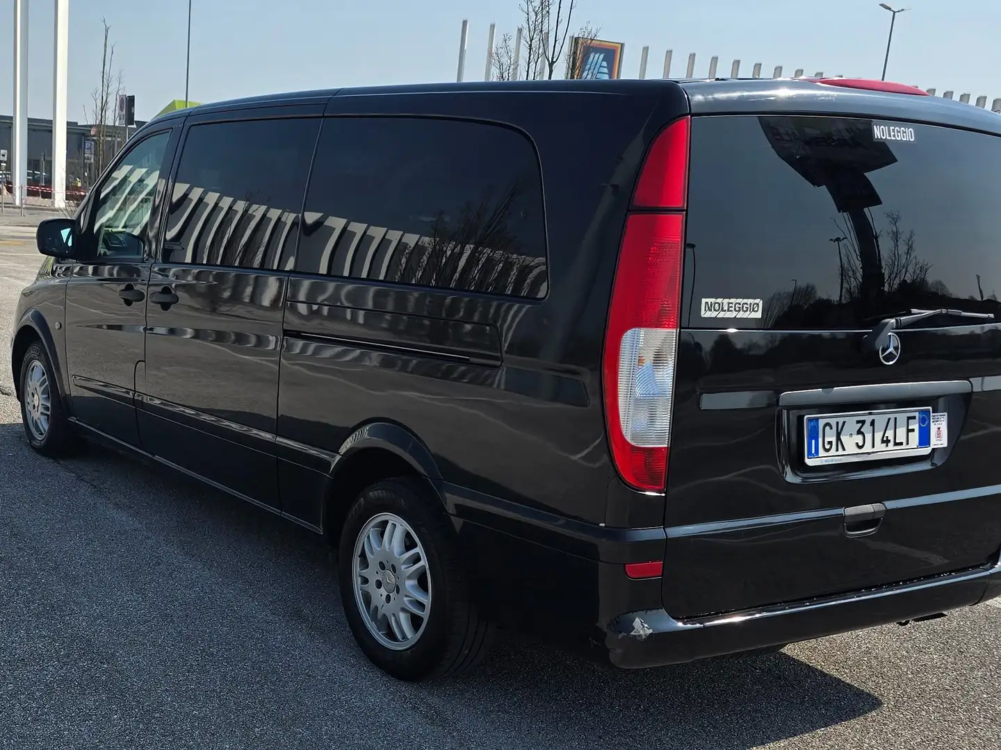 Mercedes-Benz Vito SHUTTLE EXTRALONG Negro - 2