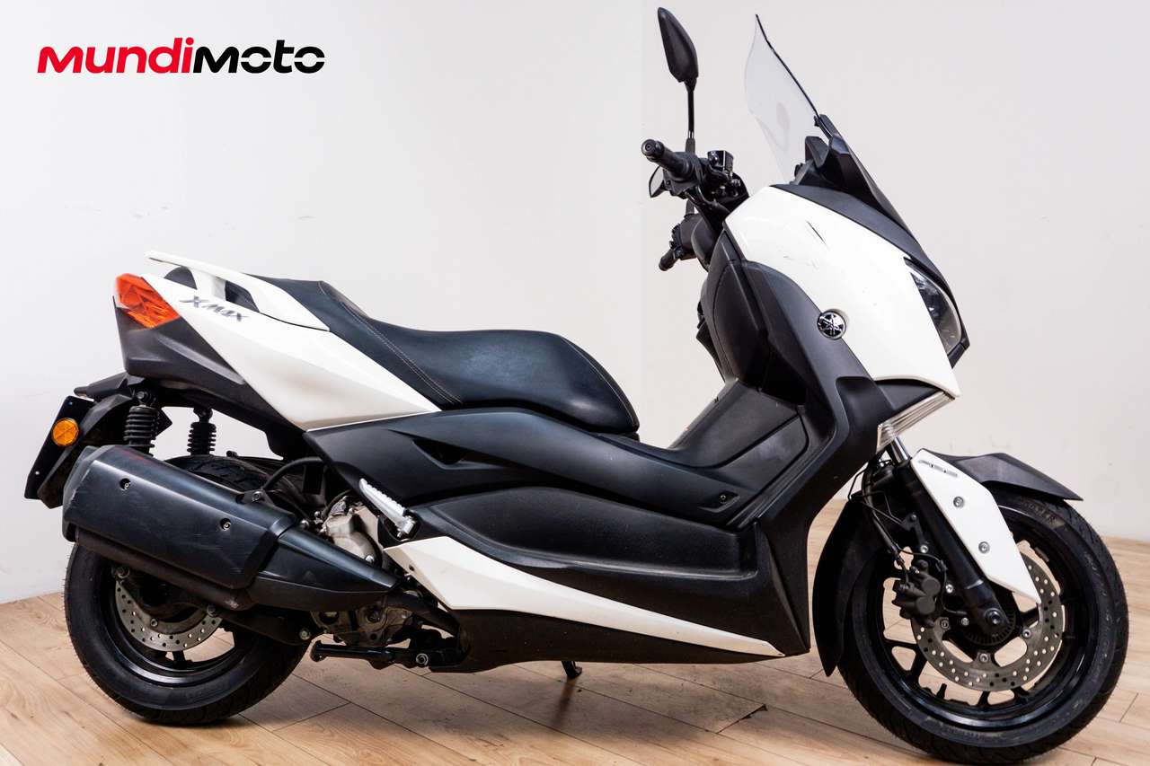 Yamaha X-Max 300