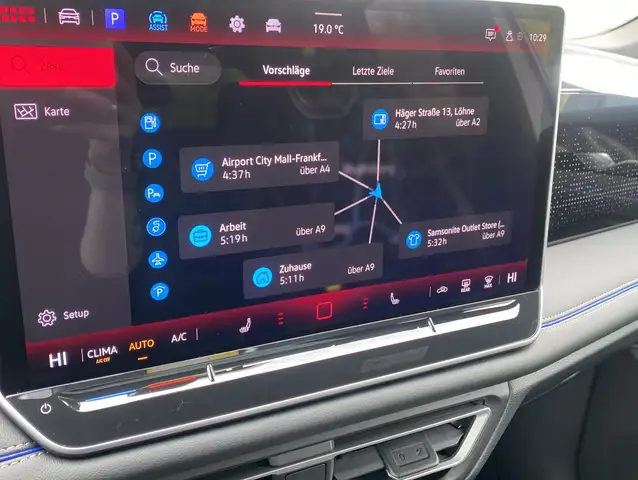 Volkswagen Tiguan view 8