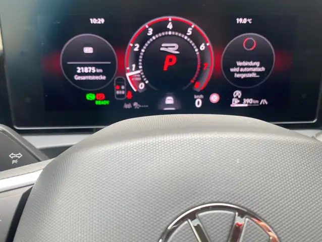 Volkswagen Tiguan view 9