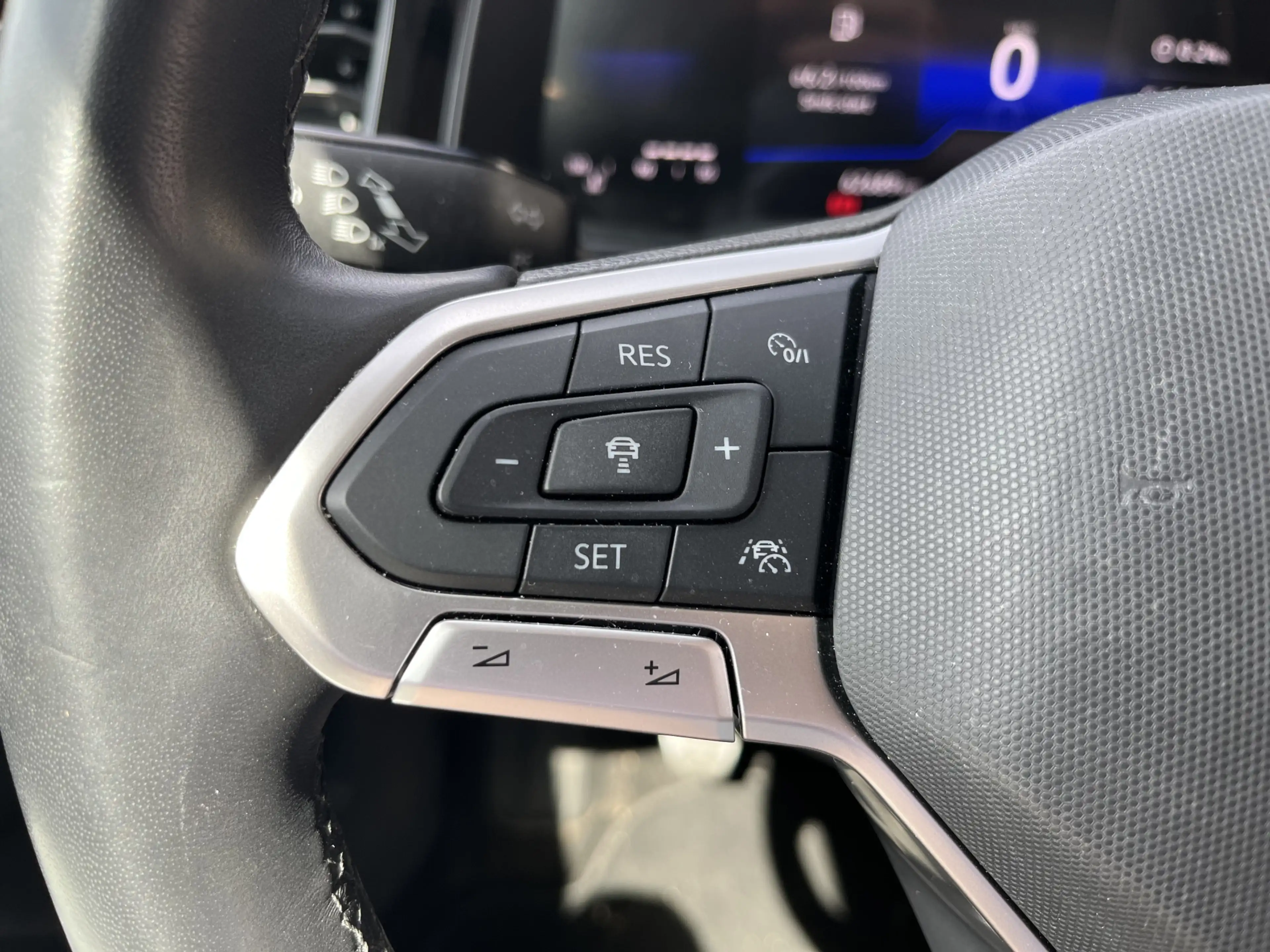 Volkswagen Polo 1.0 TSI Life / CRUISE/ PARK. SENSOREN/ APP-CONNECT — photo 12